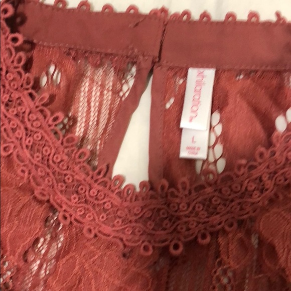 Blouse - Picture 2 of 3